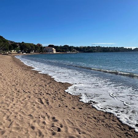 Village Cap Esterel, Piscine, Plage Сен-Рафаэль Экстерьер фото