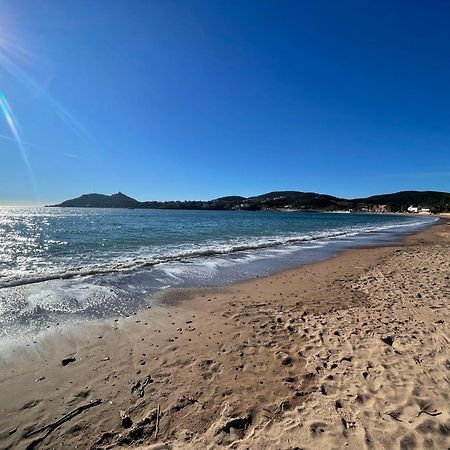 Village Cap Esterel, Piscine, Plage Сен-Рафаэль Экстерьер фото