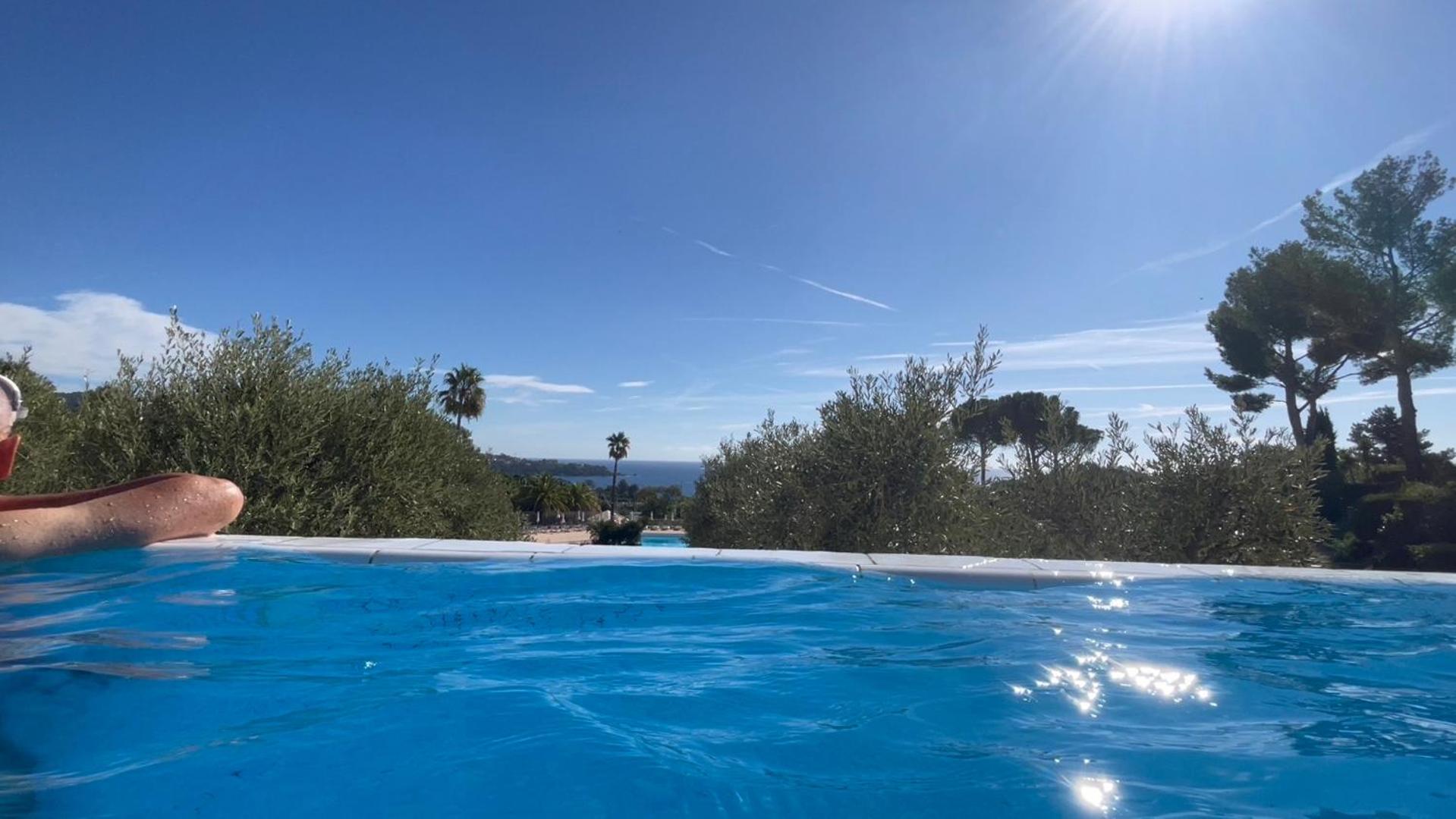 Village Cap Esterel, Piscine, Plage Сен-Рафаэль Экстерьер фото