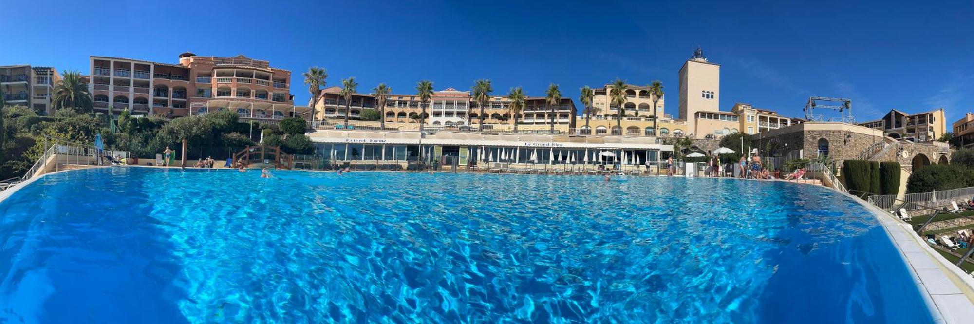 Village Cap Esterel, Piscine, Plage Сен-Рафаэль Экстерьер фото